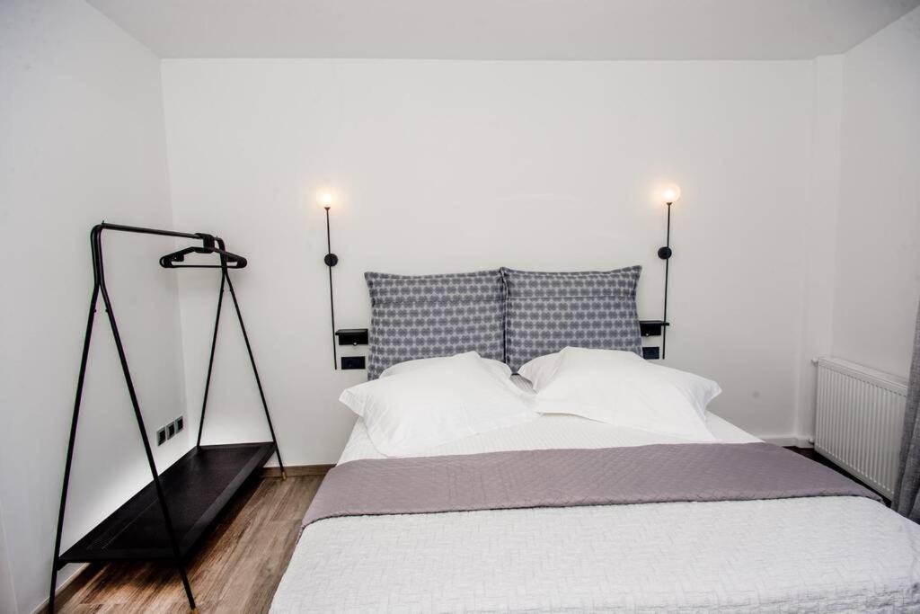 A & B Minimal Suite With Sea View In Argostoli Zewnętrze zdjęcie
