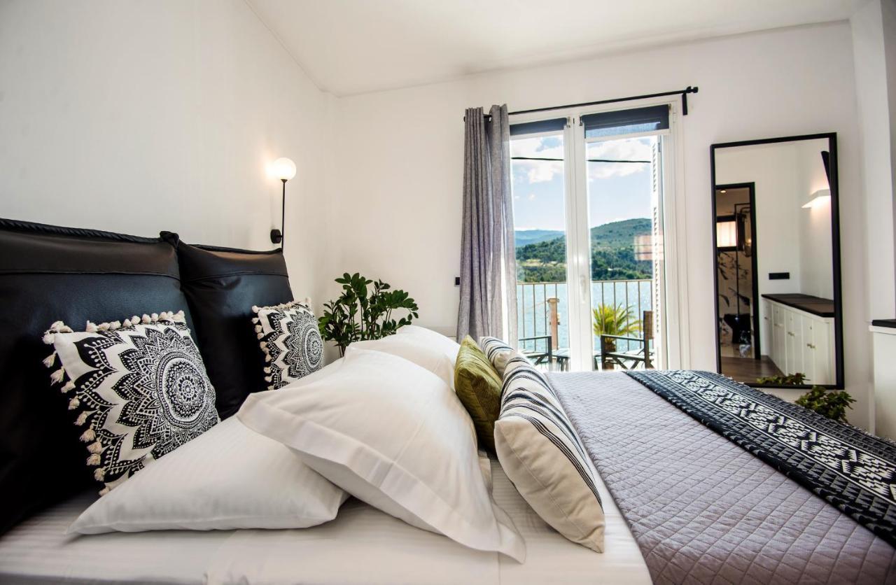 A & B Minimal Suite With Sea View In Argostoli Zewnętrze zdjęcie