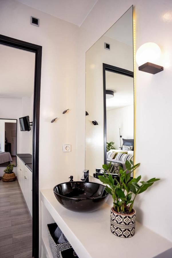A & B Minimal Suite With Sea View In Argostoli Zewnętrze zdjęcie