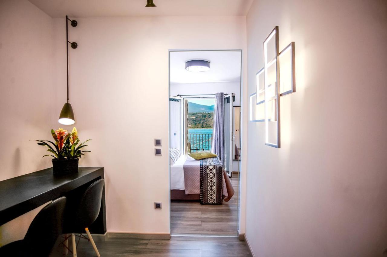 A & B Minimal Suite With Sea View In Argostoli Zewnętrze zdjęcie
